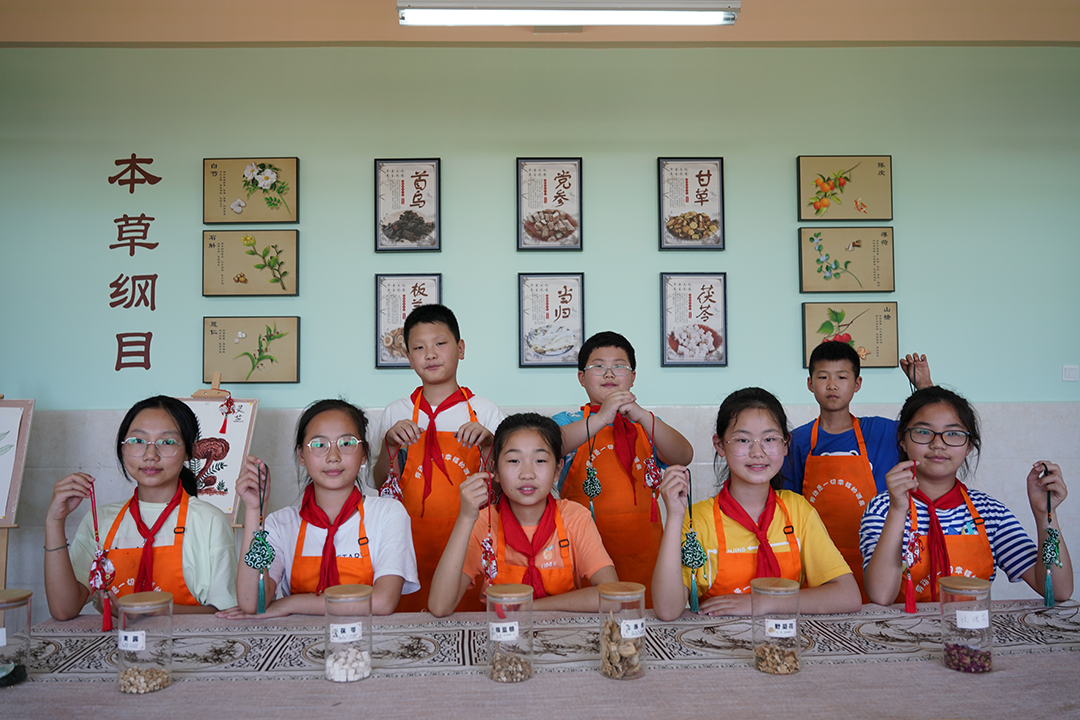 制作香囊 （2）.png