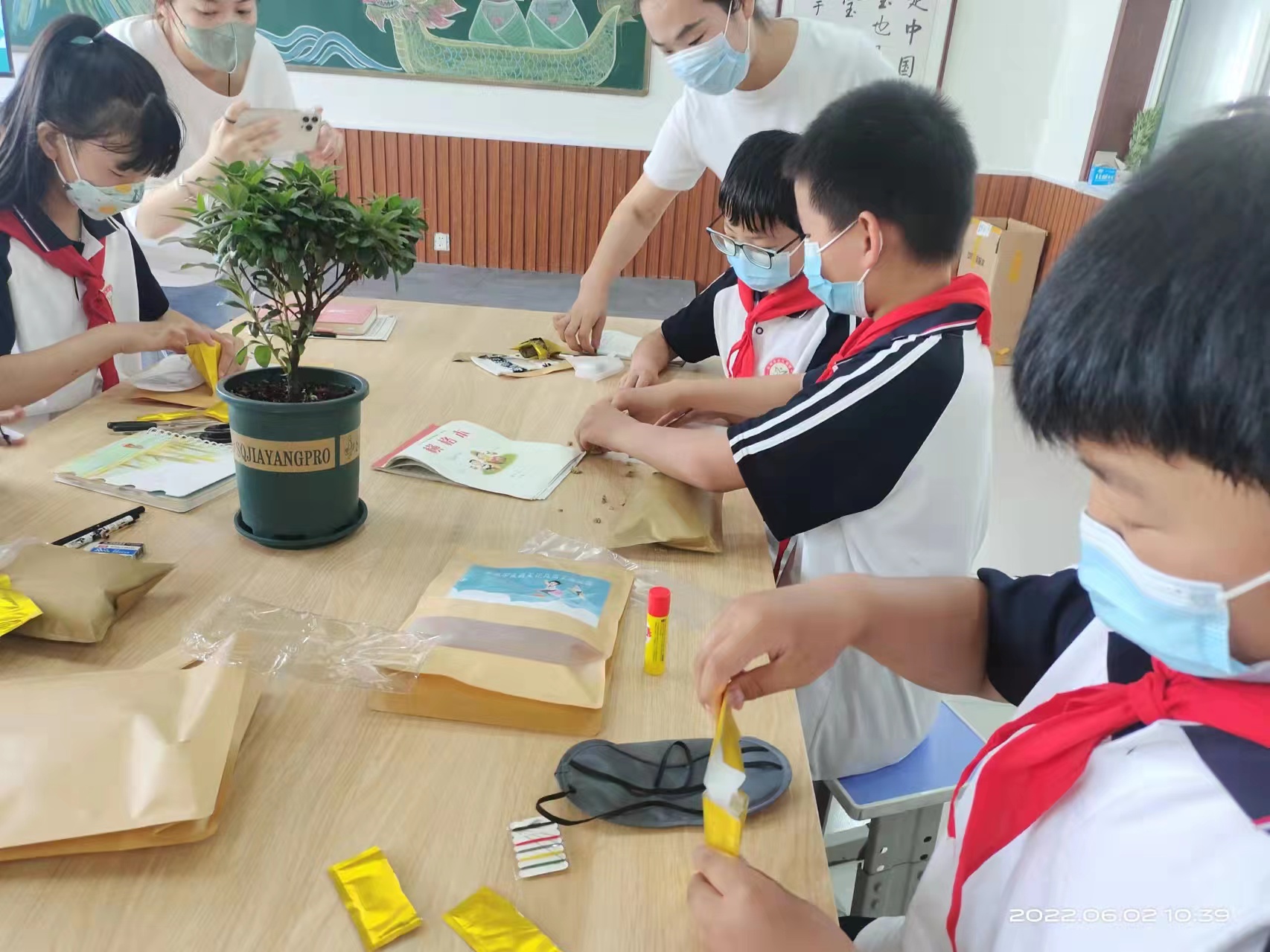 学生制作过程展示 (9).jpg